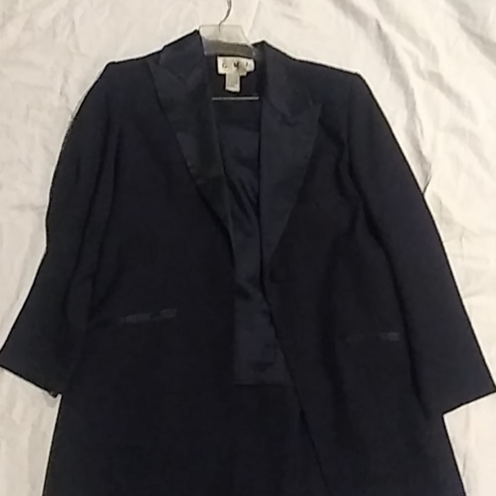 Women's suit